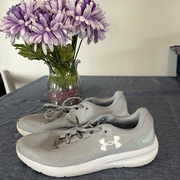 Women’s Size 8.5 Under Armour Charged Pursuit 2 Running Shoes - Picture 1 of 6